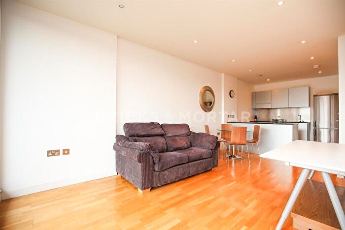 1 Bedroom Apartment To Rent In Clavering Place, Quayside, Newcastle Upon Tyne, NE1