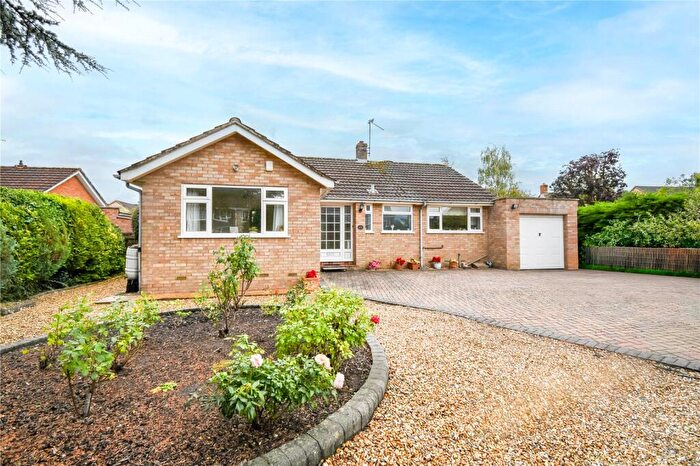 3 Bedroom Detached Bungalow For Sale In Roundway Park, Devizes, SN10