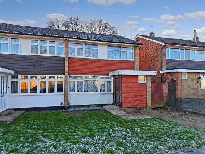3 Bedroom Semi Detached House For Sale In Sunnymede, Chigwell, IG7