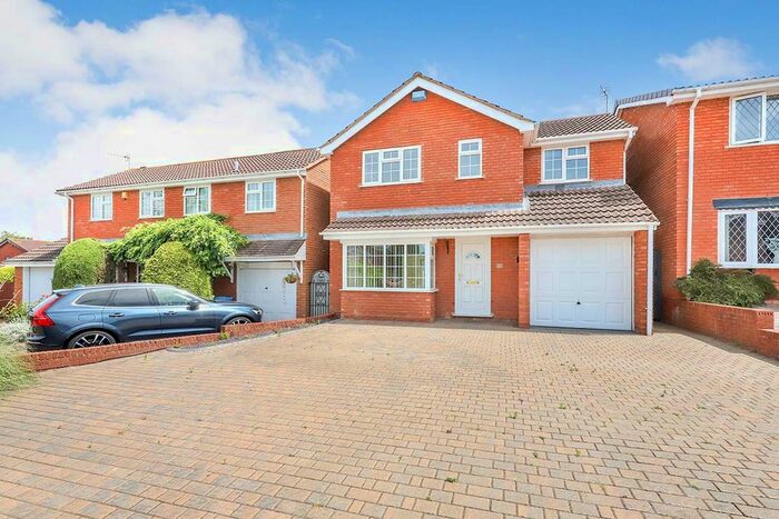 4 Bedroom Detached House To Rent In Corfe Close, Perton, Wolverhampton, WV6