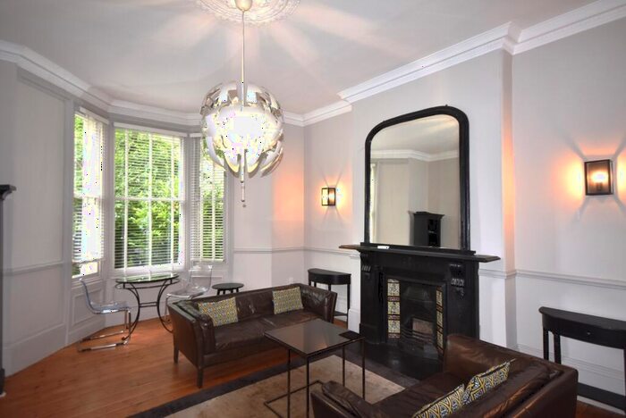 2 Bedroom Apartment To Rent In Granville Road Jesmond, Newcastle Upon Tyne, NE2