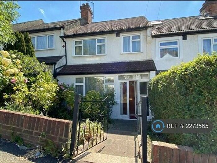 3 Bedroom Terraced House To Rent In Michael Road, London, SE25