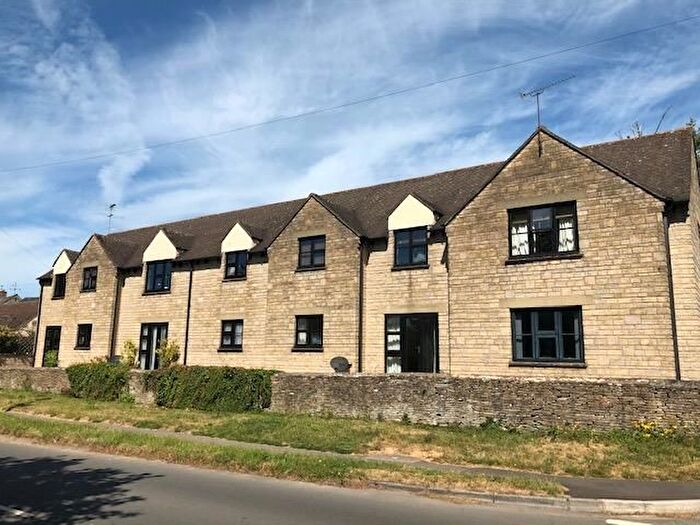 1 Bedroom Flat To Rent In Manor Court, Fairford, GL7