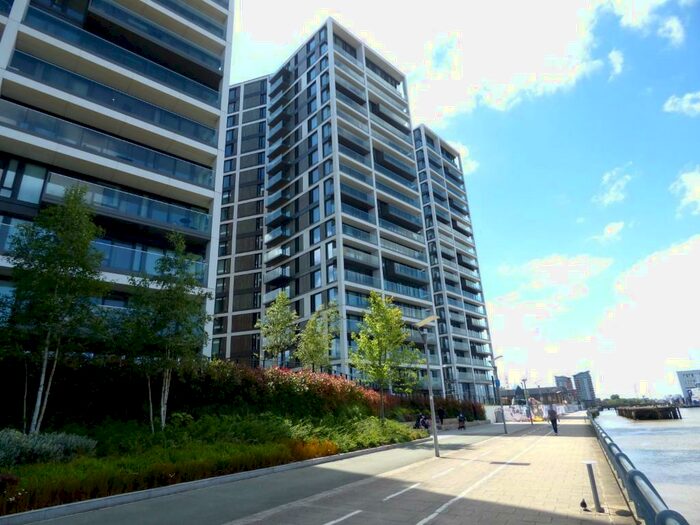 1 Bedroom Apartment To Rent In Imperial Building, Duke Of Wellington Avenue, London, SE18