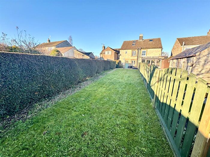 3 Bedroom Terraced House To Rent In Church Street, Monyash, DE45
