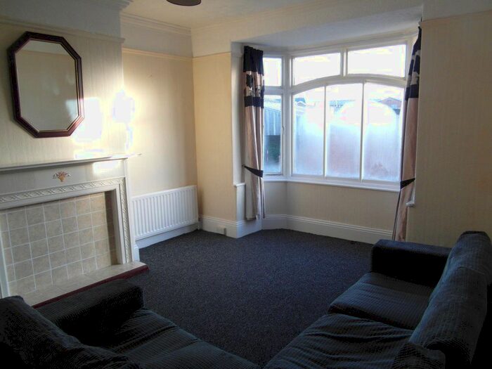 2 Bedroom Flat To Rent In Clifton Road, Darlington, DL1