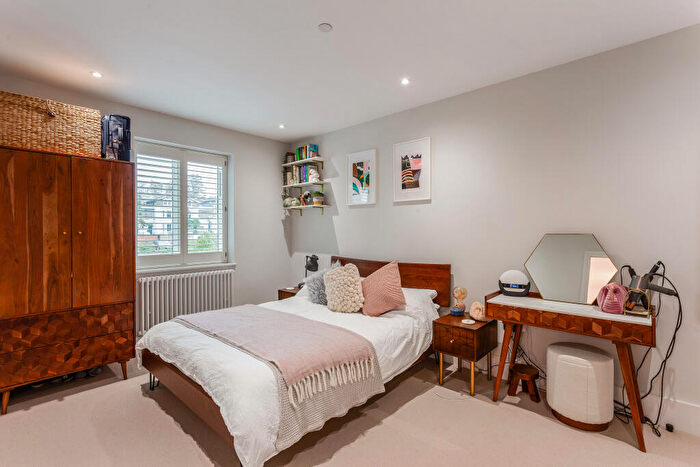 3 Bedroom Terraced House For Sale In Brandram Road, London, SE13