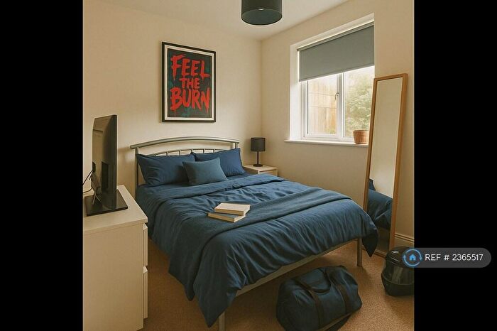 5 Bedroom Semi-Detached House To Rent In Roundhill Grove, Bath, BA2