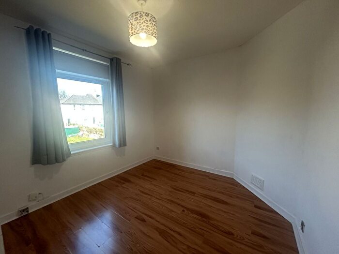 3 Bedroom Flat To Rent In Moidart Place, Craigton, Glasgow, G52