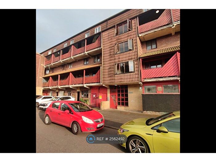 2 Bedroom Maisonette To Rent In Braehead Road, Cumbernauld, Glasgow, G67
