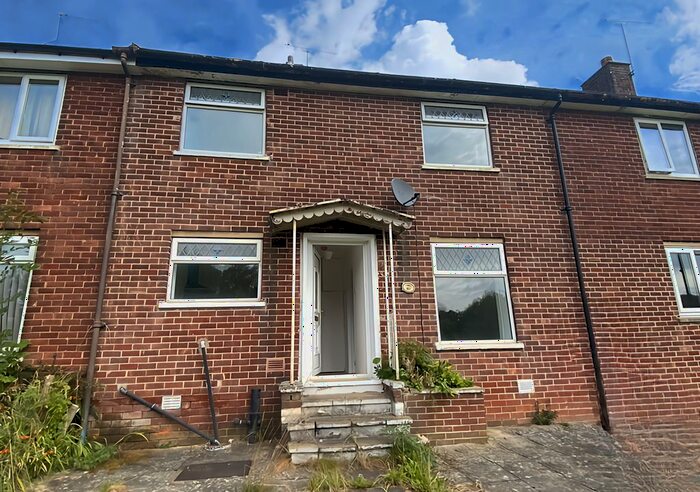 3 Bedroom Property To Rent In Lowedges Crescent, Sheffield, S8