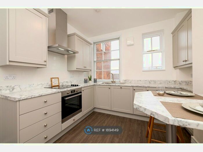 2 Bedroom Flat To Rent In Grove Place, Leamington Spa, CV31