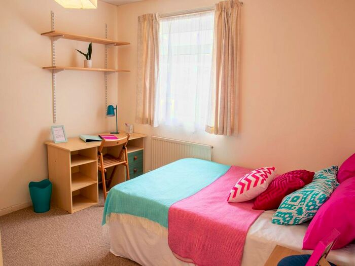 4 Bedroom Property To Rent In Downs Road, Canterbury, Kent, CT2