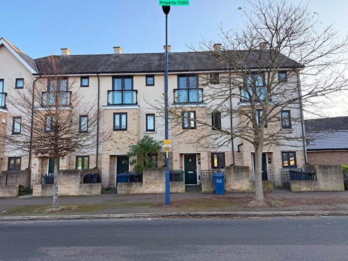 5 Bedroom Town House To Rent In Ring Fort Road, Cambridge, CB4