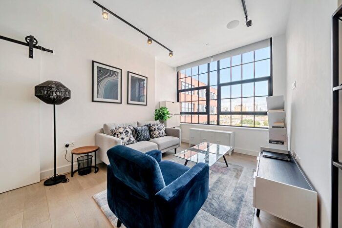 2 Bedroom Flat To Rent In New Tannery Way, London, SE1