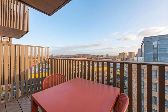 1 Bedroom Flat To Rent In The Draper, Colindale, London, NW9