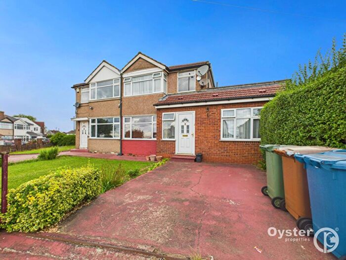4 Bedroom Semi-Detached House For Sale In Taunton Way, Stanmore, HA7