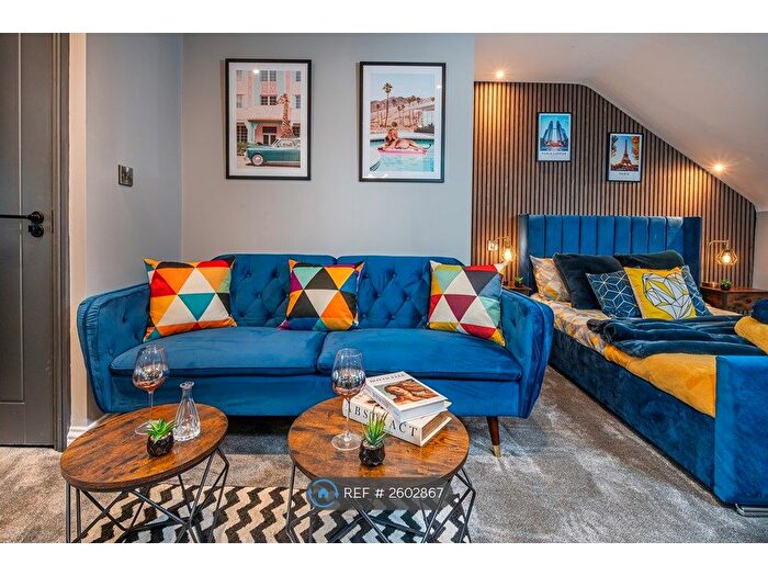 Studio To Rent In Swindon, Swindon, SN1