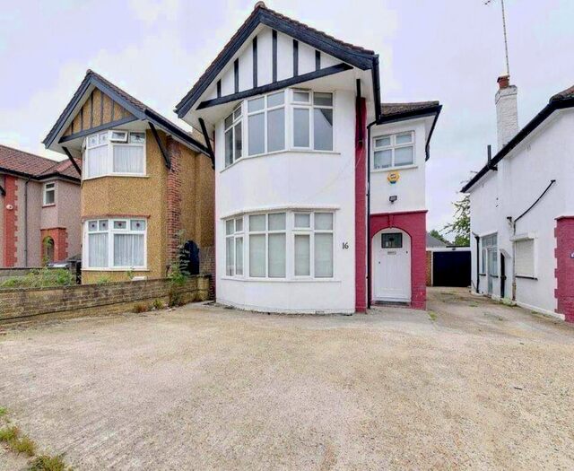 4 Bedroom Semi-Detached House To Rent In Hendale Avenue, London, NW4