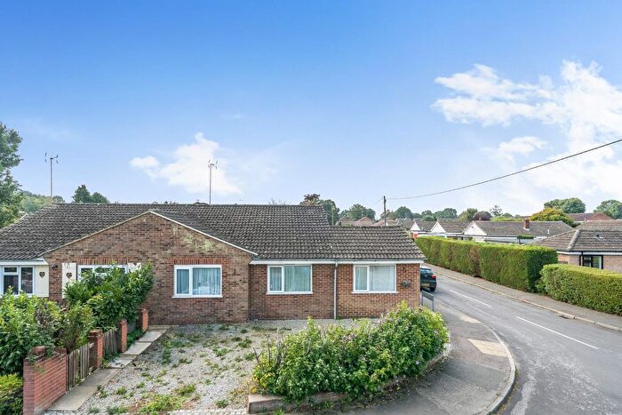 3 Bedroom Semi-Detached Bungalow For Sale In Charlesford Avenue, Kingswood, Maidstone, ME17
