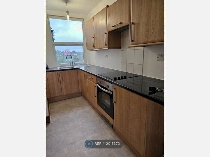 2 Bedroom Flat To Rent In Belmont Road, Uxbridge, UB8