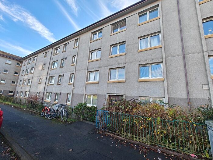 2 Bedroom Flat To Rent In Keal Avenue, Glasgow, G15