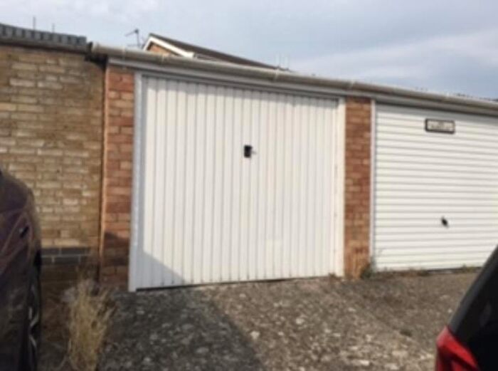 Garage / Parking To Rent In Garage Lambourne Road, Bearsted, Maidstone, ME15