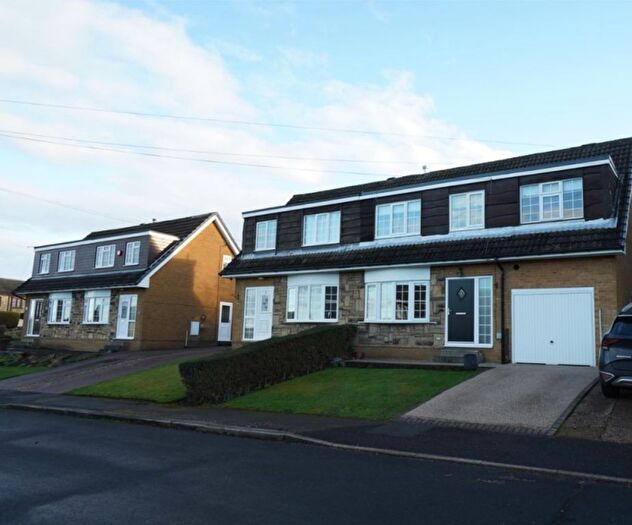 4 Bedroom Semi Detached House For Sale In Bank Hall Grove, Shepley, Huddersfield, HD8