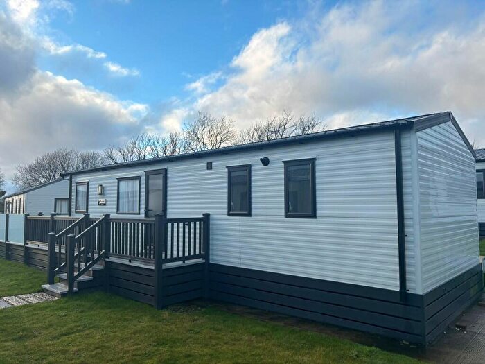 2 Bedroom Caravan For Sale In Looe, Cornwall, PL13