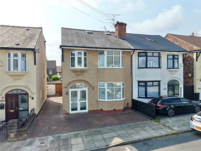 4 Bedroom Semi Detached House For Sale In Willoughby Road, Wallasey, Merseyside, CH44