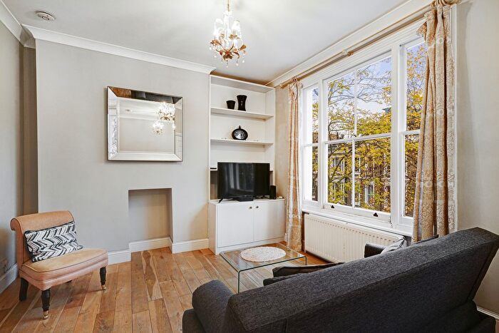 1 Bedroom Flat To Rent In Kempsford Gardens, Earls Court, SW5