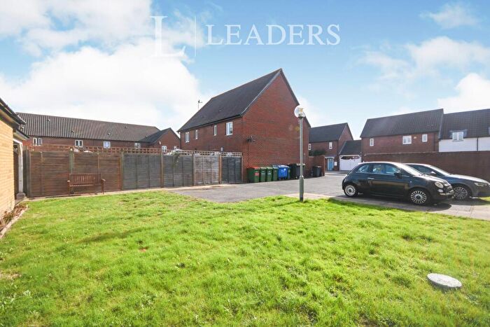 2 Bedroom Apartment To Rent In Bryant Link, Springfield, CM2