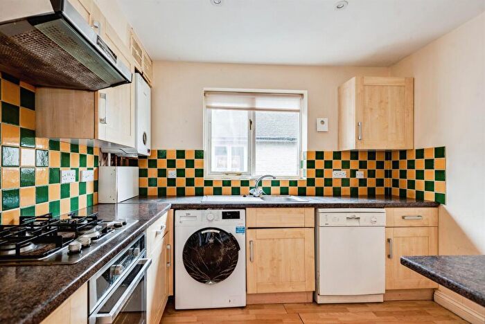 2 Bedroom Detached Bungalow For Sale In Dorchester Close, Headington, Oxford, OX3