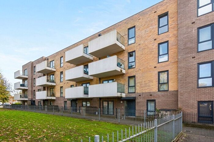 2 Bedroom Flat For Sale In Tranquil Lane, Calla Court Tranquil Lane, HA2