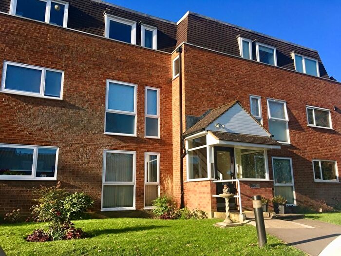 2 Bedroom Flat To Rent In William Covell Close, Enfield, EN2