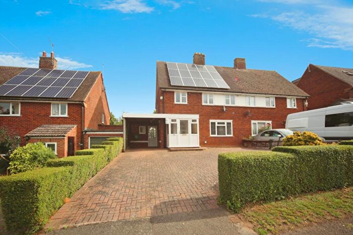 3 Bedroom Semi-Detached House For Sale In Justins Avenue, Stratford-upon-Avon, Warwickshire, CV37