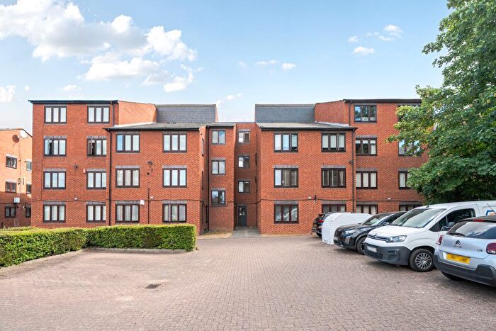 1 Bedroom Flat For Sale In Burnt Ash Hill, Lee, London, SE12