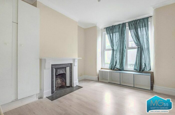 1 Bedroom Flat To Rent In Weston Park, Crouch End, London, N8
