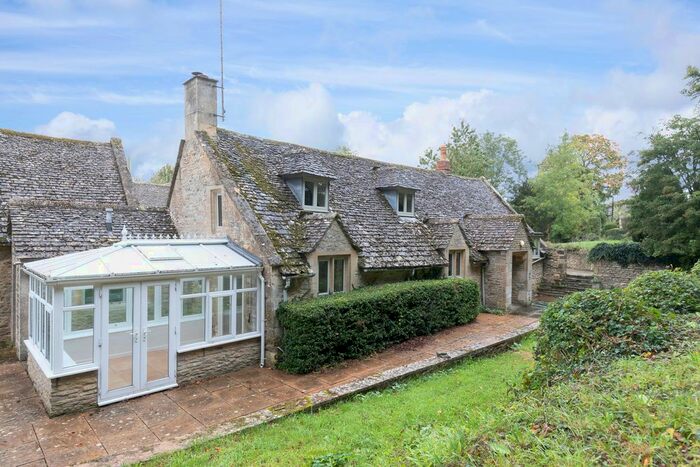 3 Bedroom Detached House To Rent In Fulbrook, Oxfordshire, OX18