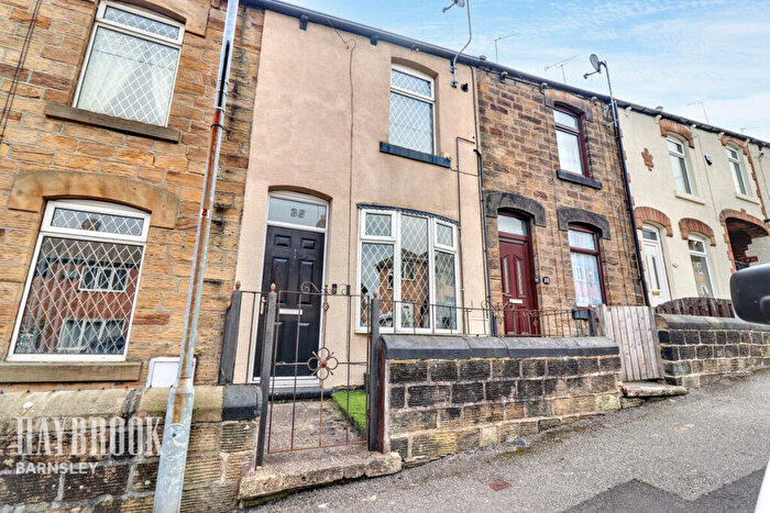 3 Bedroom Terraced House For Sale In Oxford Street, Barnsley, S70