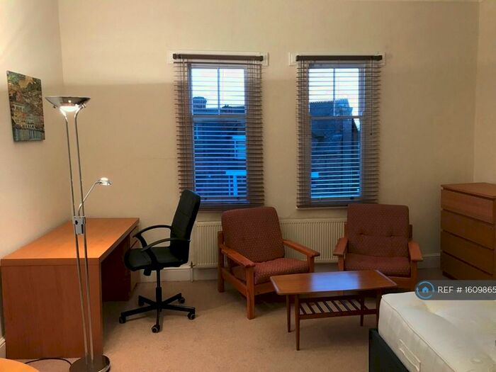 Studio To Rent In Queens Road, Leicester, LE2