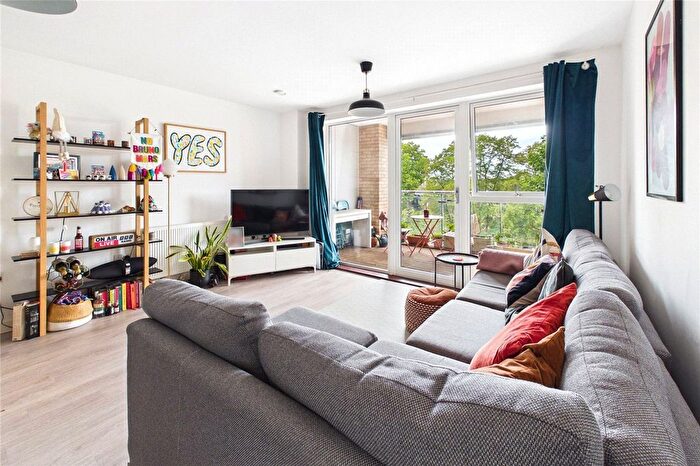 2 Bedroom Flat For Sale In Loughborough Park, London, SW9
