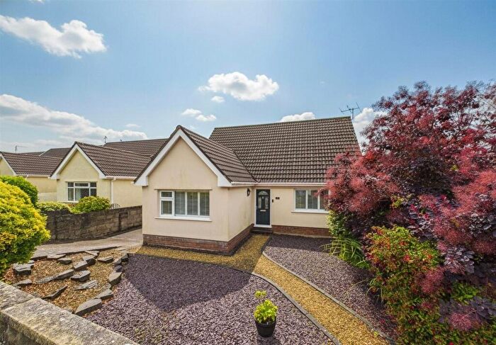 4 Bedroom Detached Bungalow For Sale In Maple Walk, Porthcawl, CF36