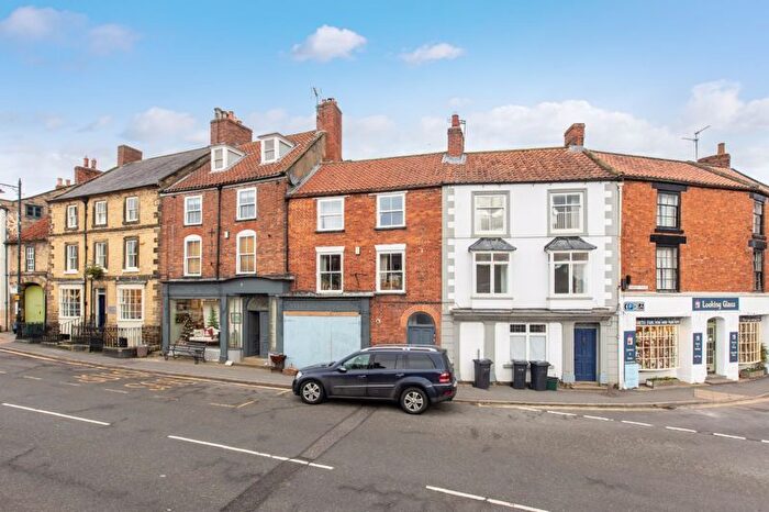 3 Bedroom Property For Sale In Market Place, Kirkbymoorside, York, YO62