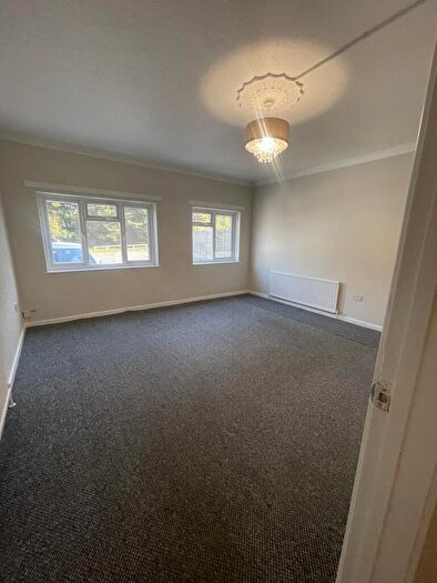 1 Bedroom Flat To Rent In Lancaster Gardens, Southend-on-Sea, SS1