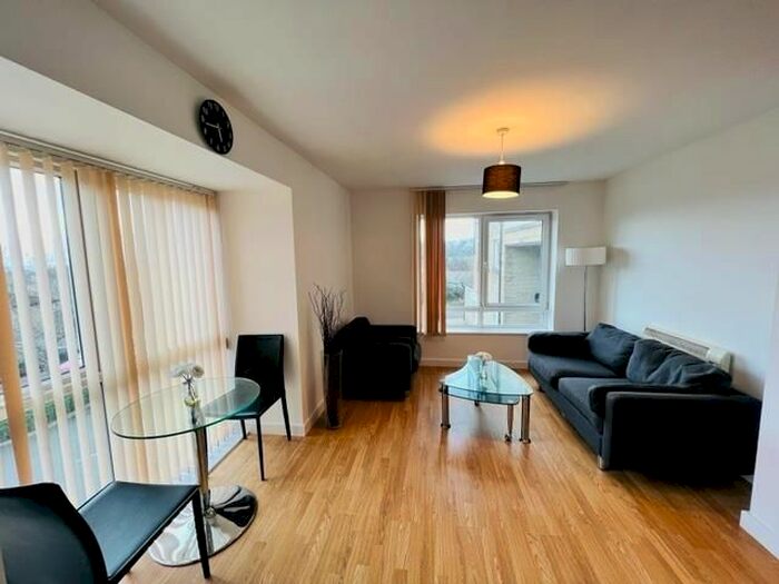 1 Bedroom Flat To Rent In Lunar Development, Otley Road, Bradford, BD3