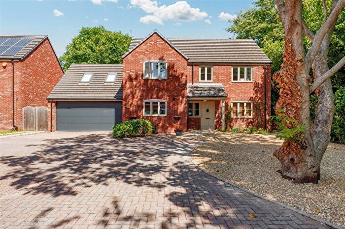 4 Bedroom Detached House For Sale In Wilkins Close, Shipston-On-Stour, CV36