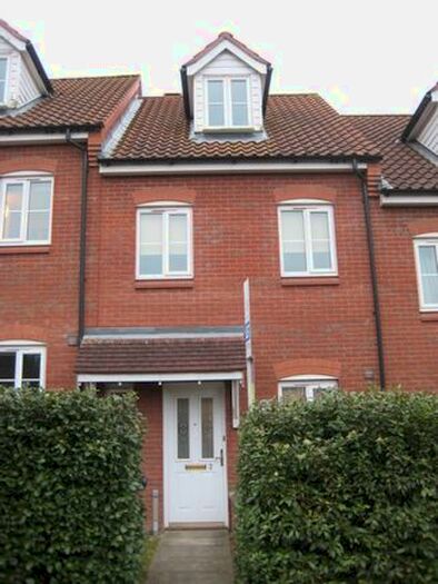 3 Bedroom Town House To Rent In Tolye Road, Norwich, Norfolk, Norwich, NR5