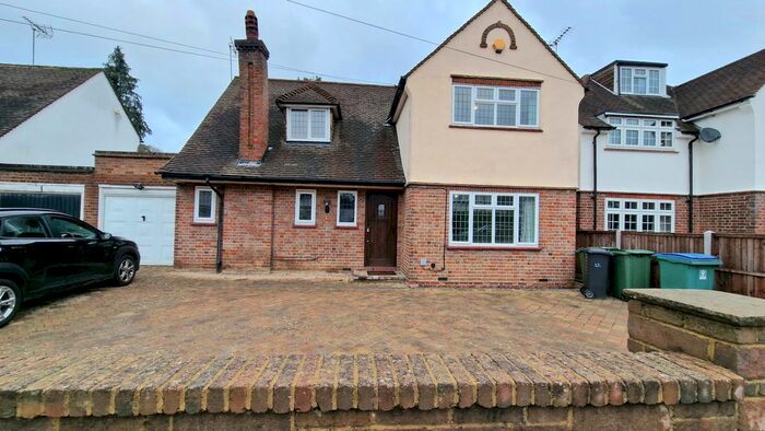 3 Bedroom Property To Rent In The Gardens, Watford, WD17