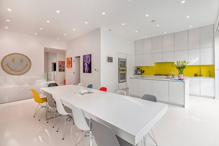 4 Bedroom Flat For Sale In Priory Road, South Hampstead, London, NW6